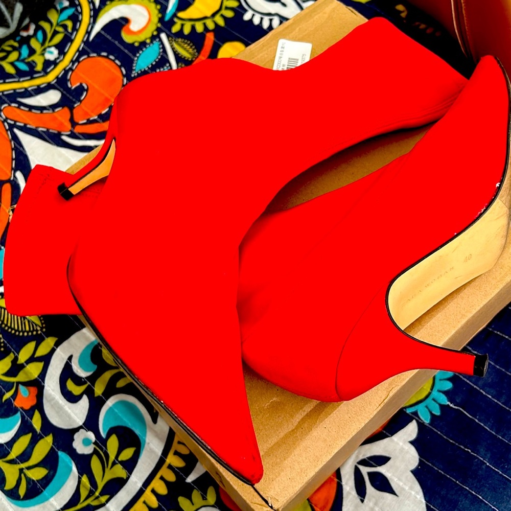 Red Zara BOOTTIES with approx 2 inch heels! They are so Soft, Sexy, & cute!